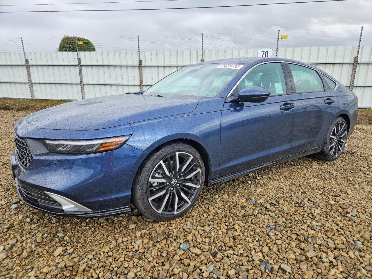2024 HONDA ACCORD TOURING HYBRID photo 2