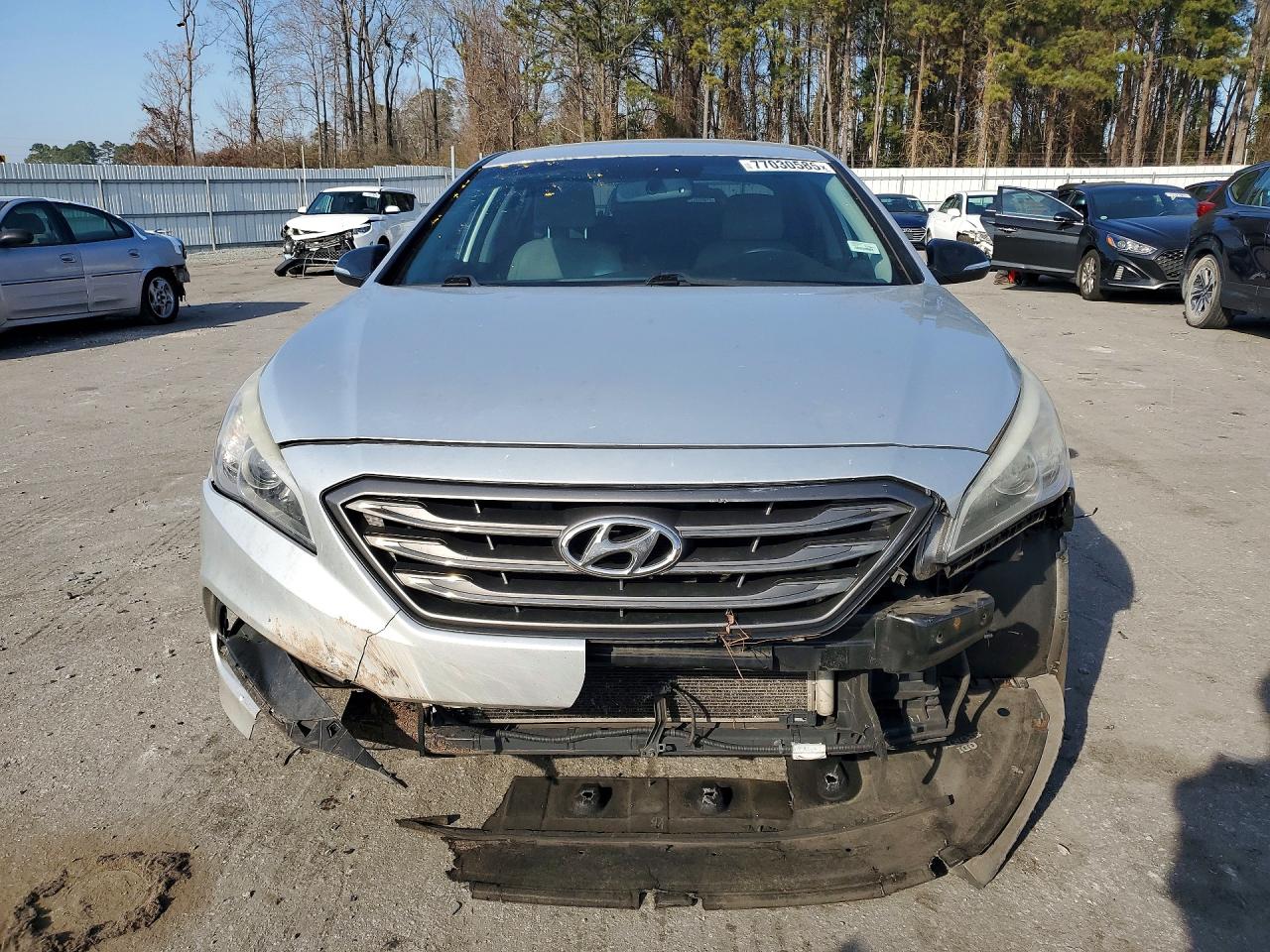 2015 HYUNDAI SONATA SPORT photo 9