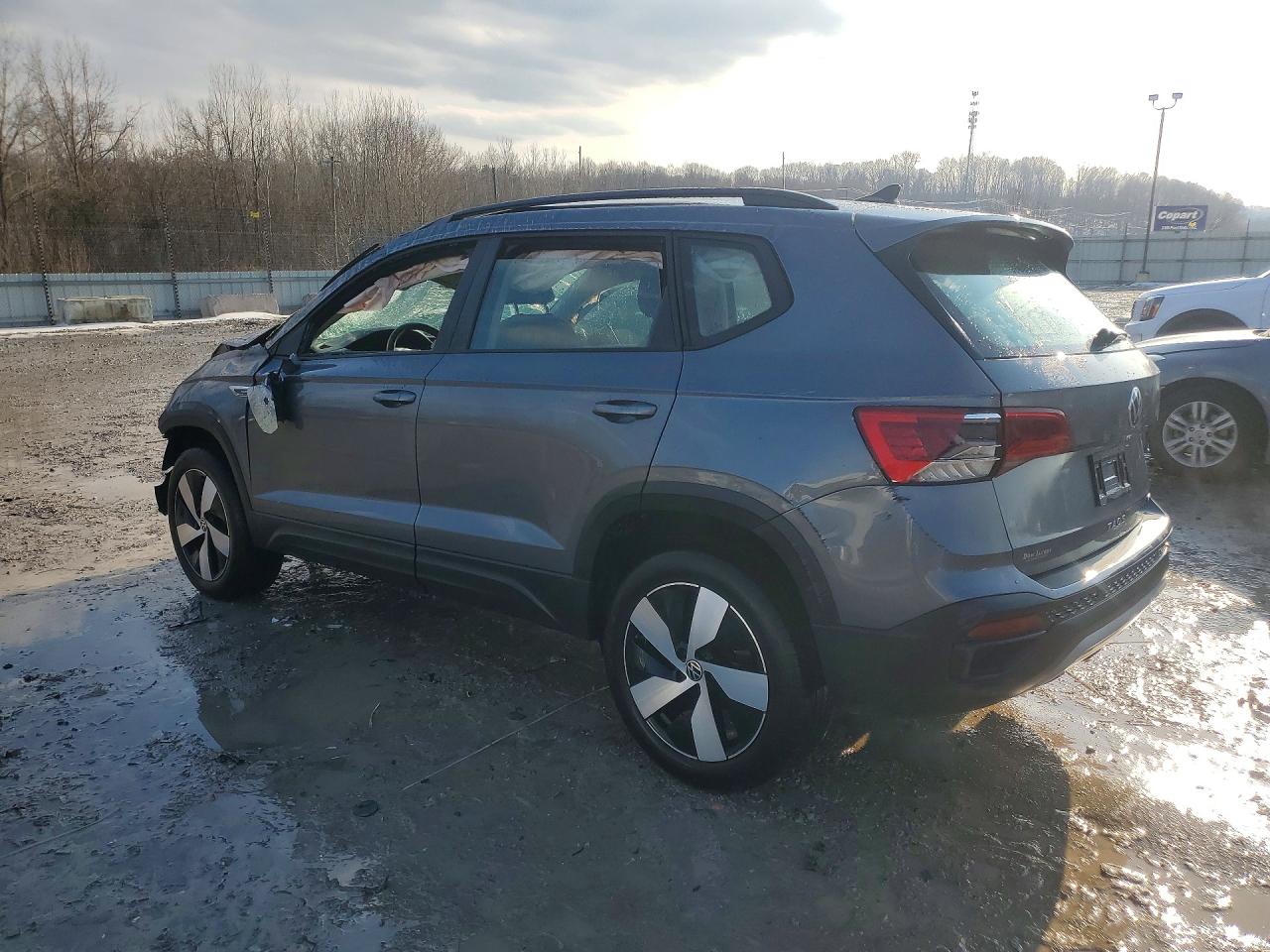 2024 VOLKSWAGEN TAOS S photo 3