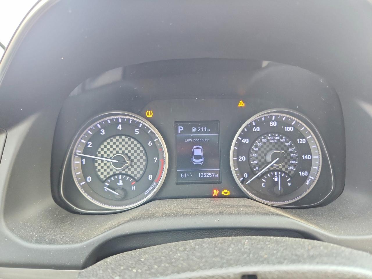 2020 HYUNDAI ELANTRA SEL photo 25