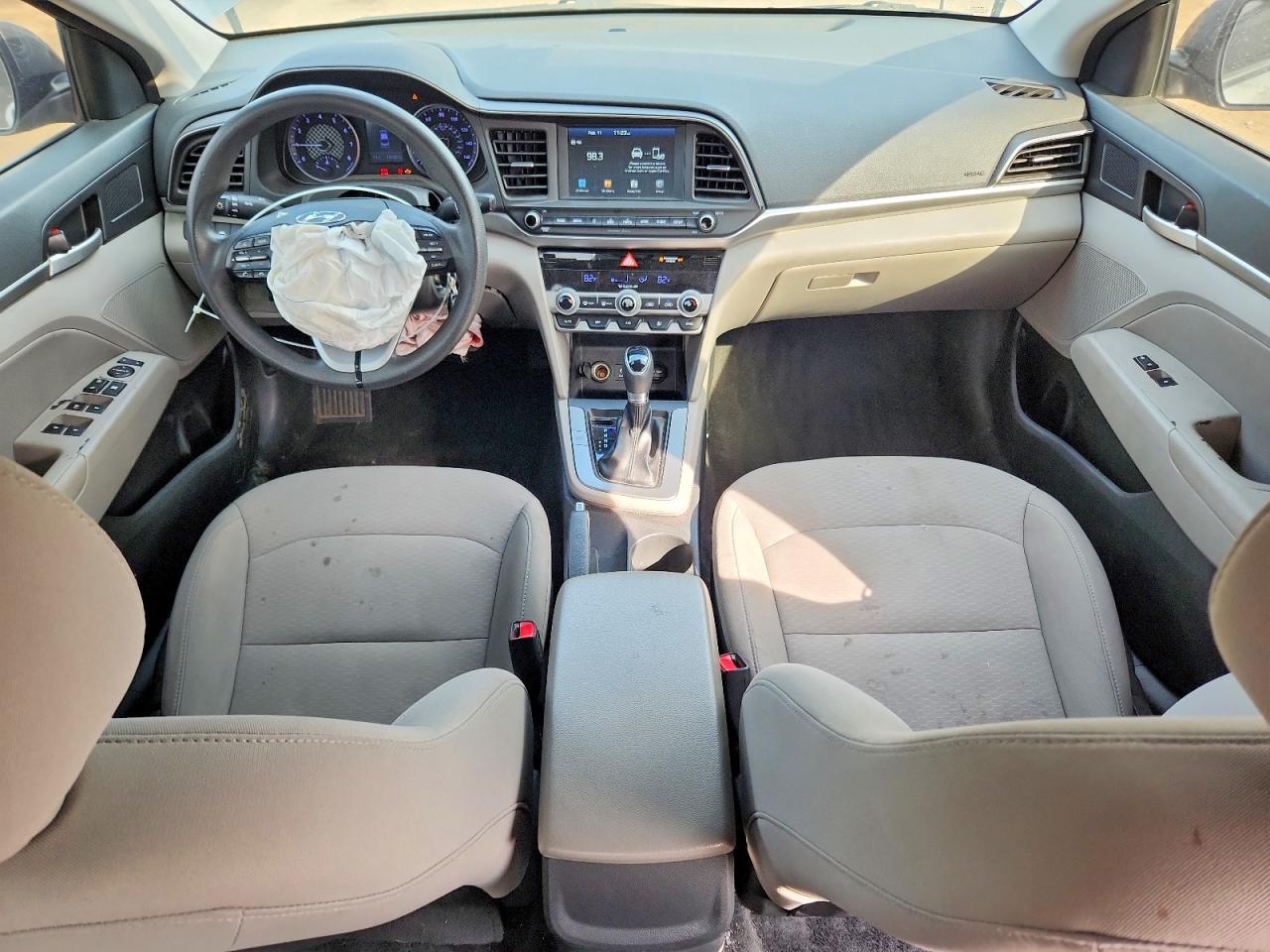 2020 HYUNDAI ELANTRA SEL photo 22