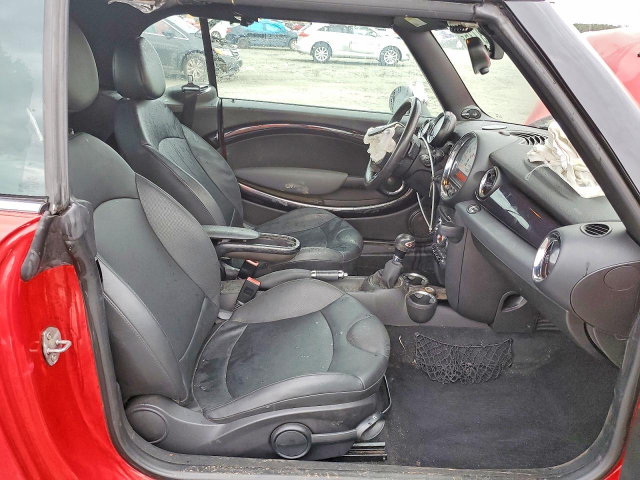 2011 MINI COOPER S photo 10