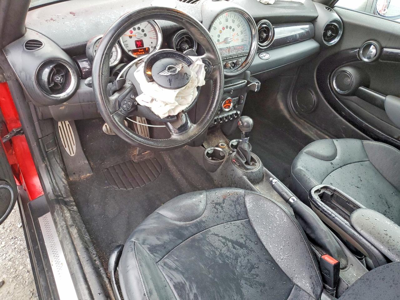 2011 MINI COOPER S photo 8