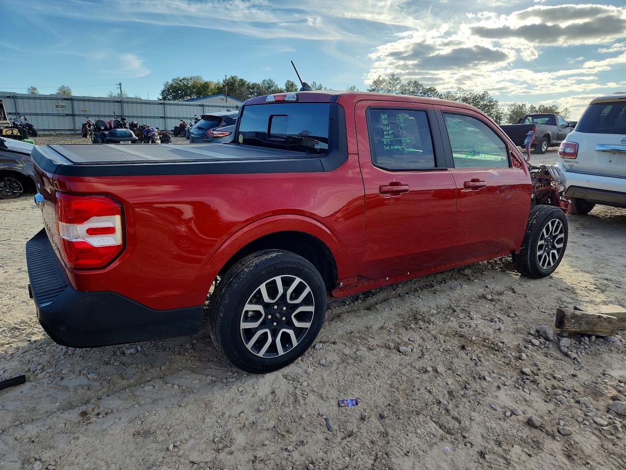 2024 FORD MAVERICK LARIAT photo 3