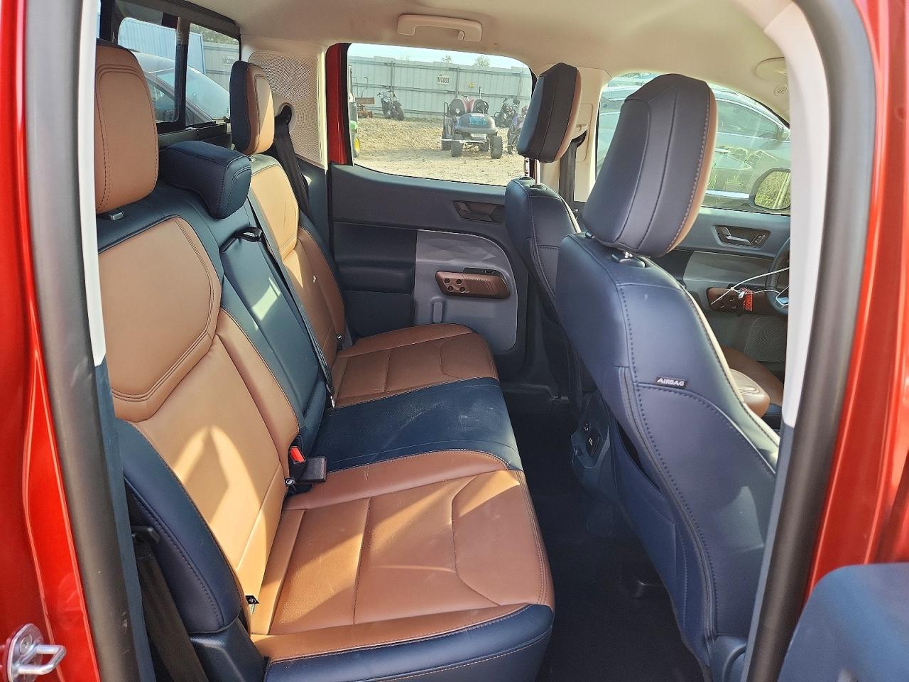 2024 FORD MAVERICK LARIAT photo 10