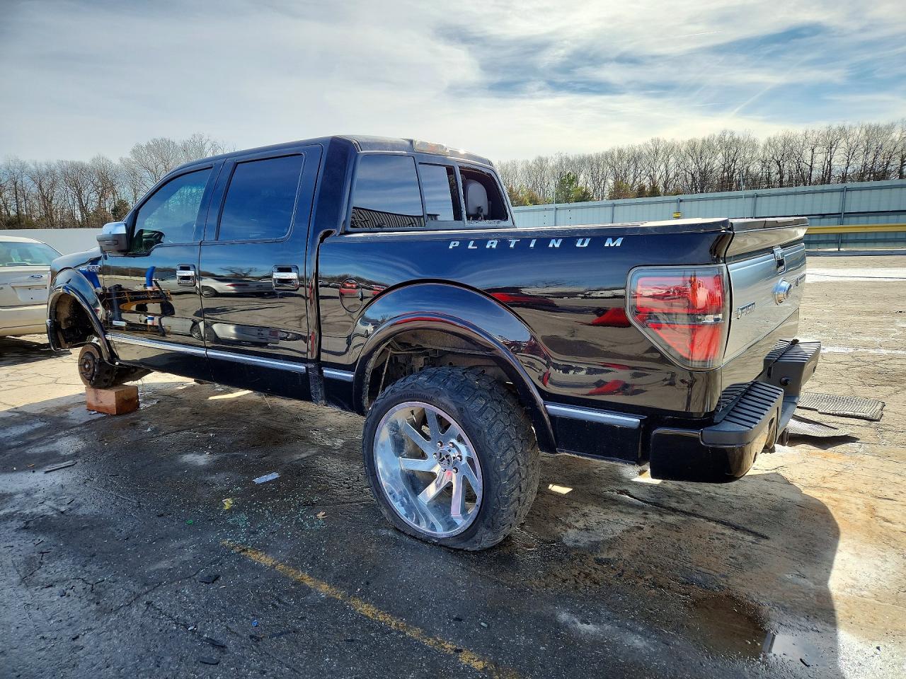 2013 FORD F150 SUPERCREW photo 2