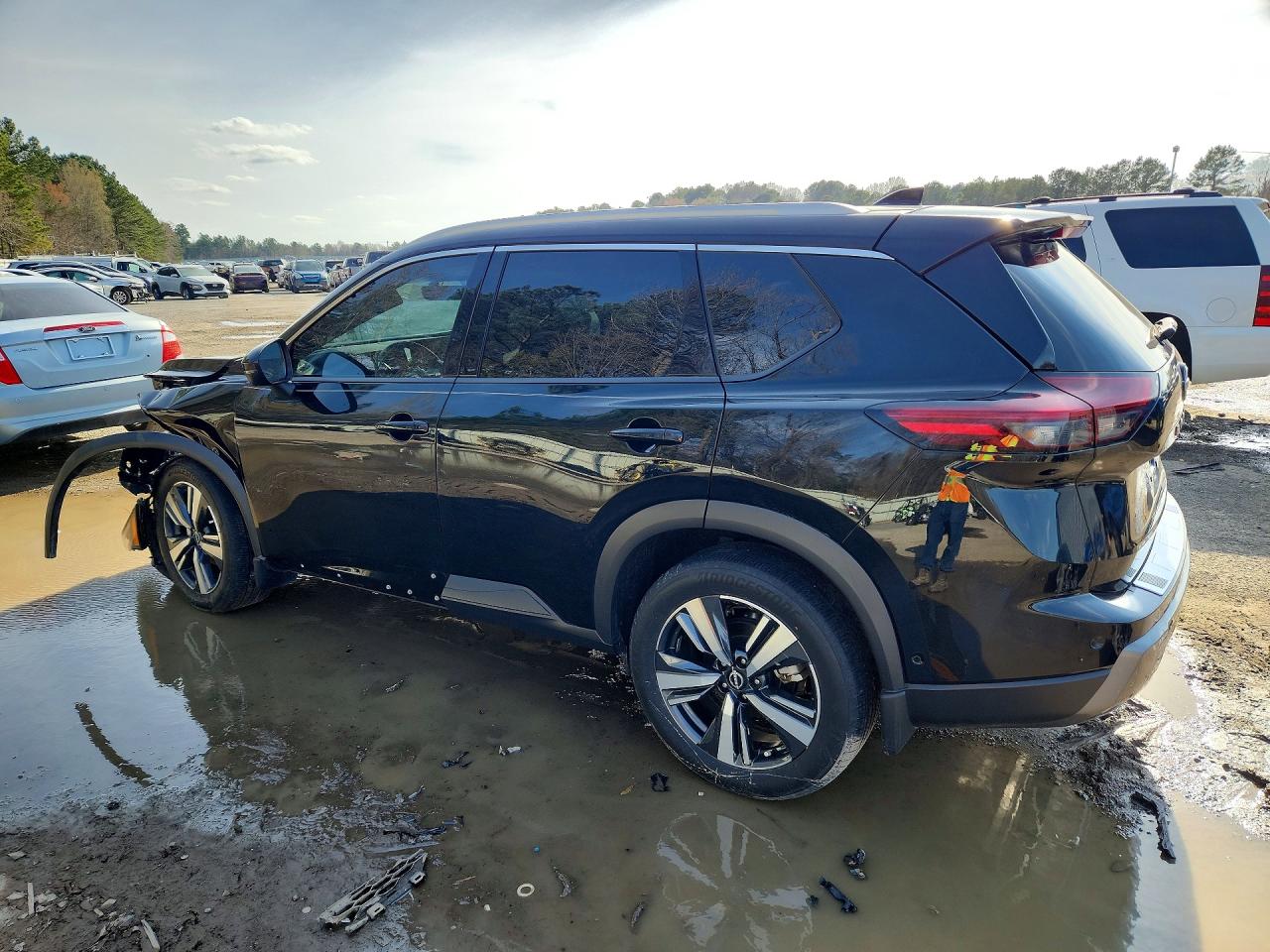 2024 NISSAN ROGUE SL photo 3