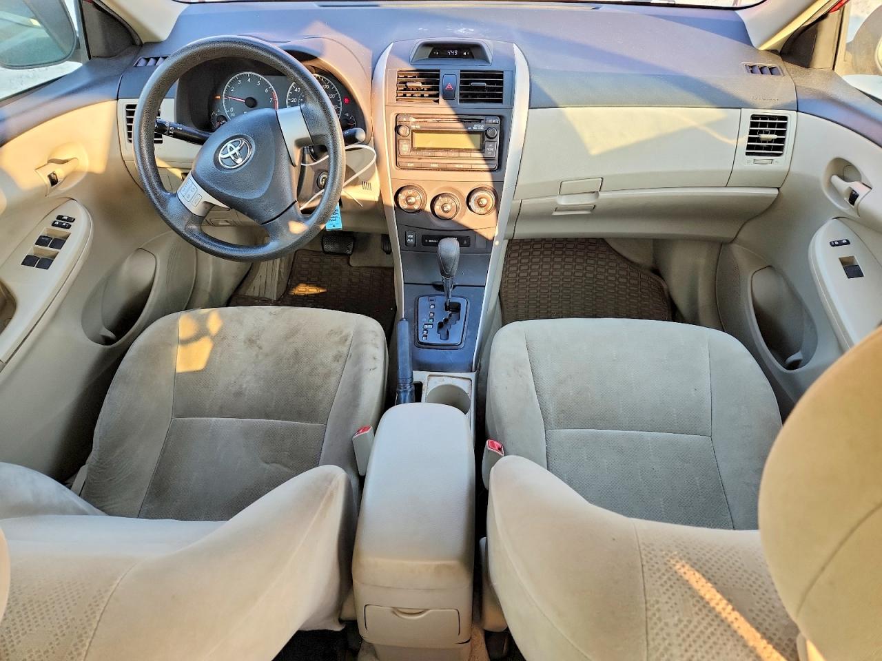 2012 TOYOTA COROLLA BASE photo 8