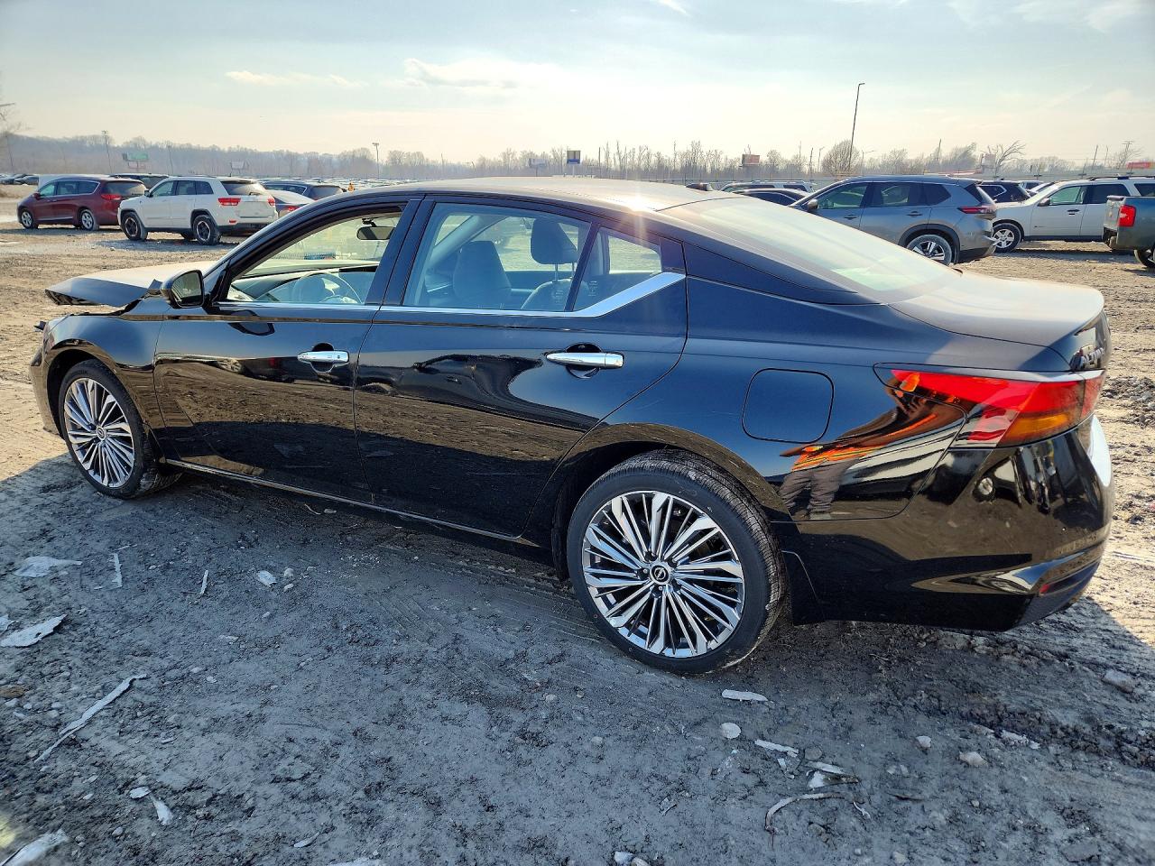 2025 NISSAN ALTIMA SL photo 3