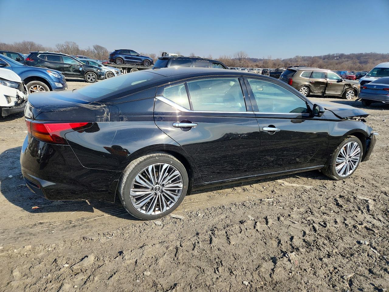 2025 NISSAN ALTIMA SL photo 5