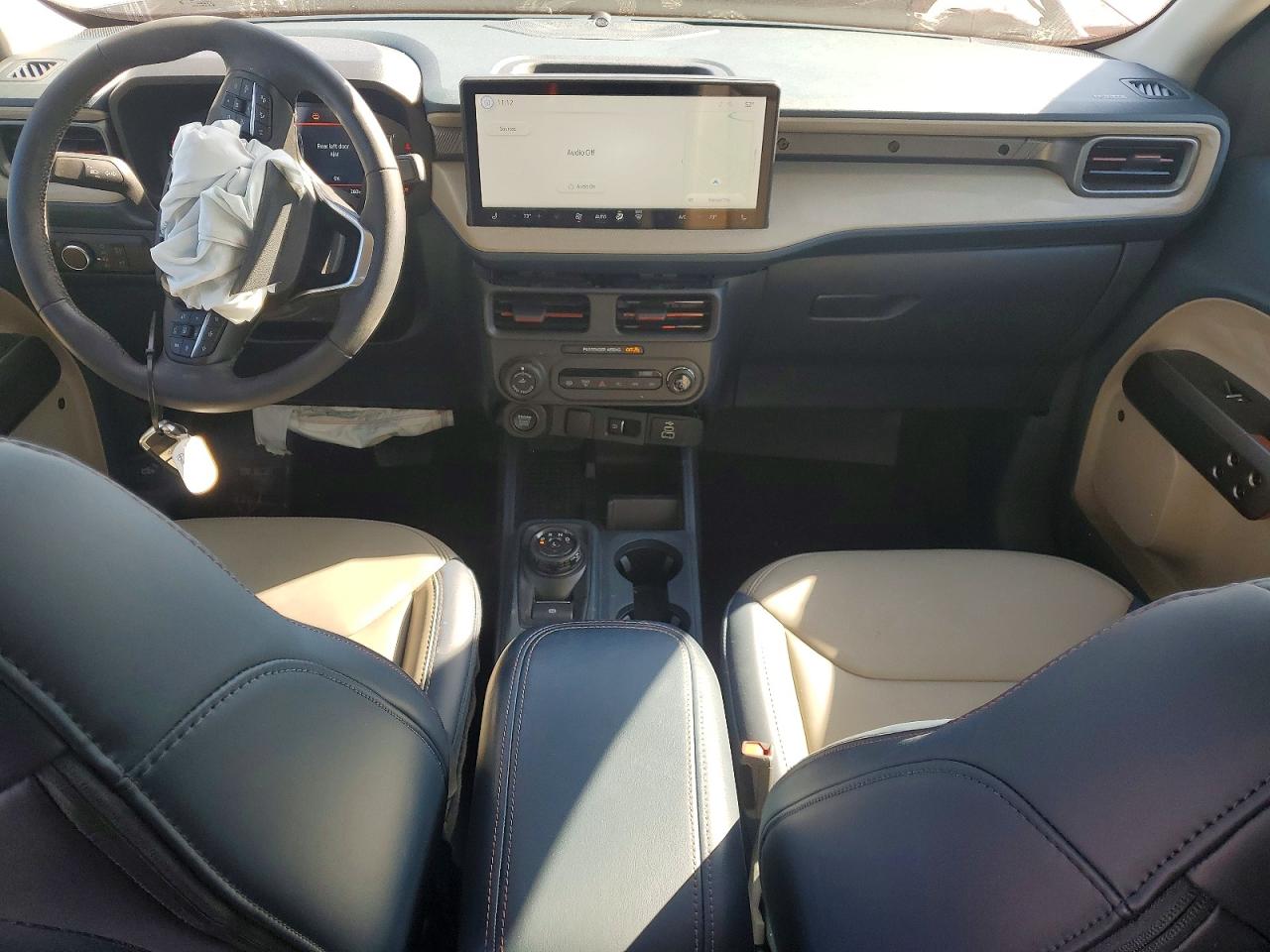 2025 FORD MAVERICK LARIAT photo 8