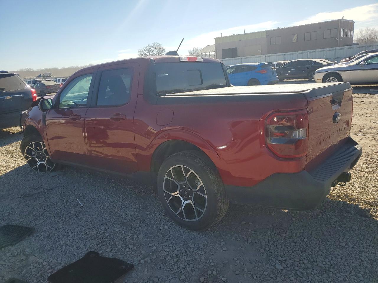 2025 FORD MAVERICK LARIAT photo 2
