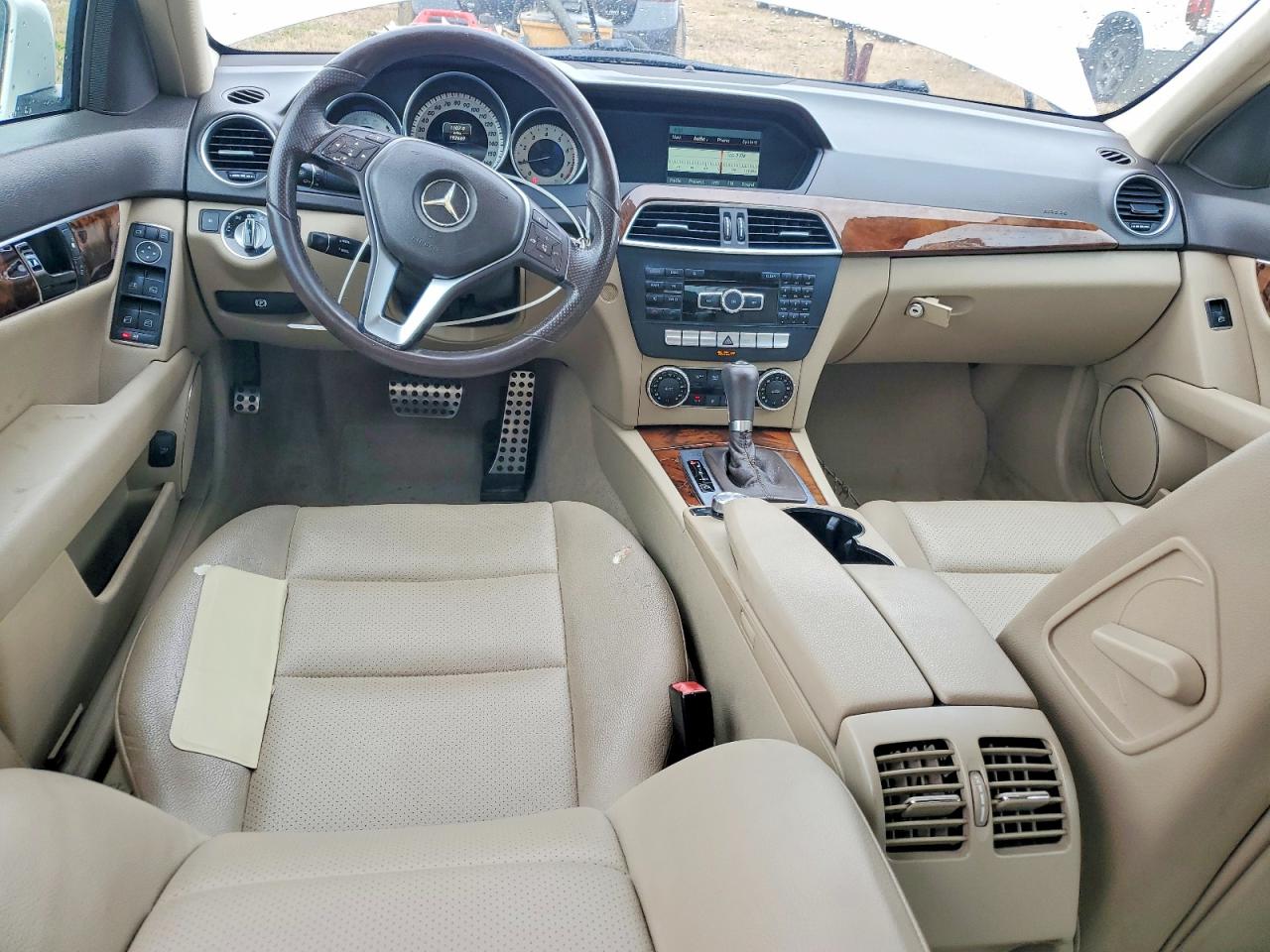 2014 MERCEDES-BENZ C 250 photo 15
