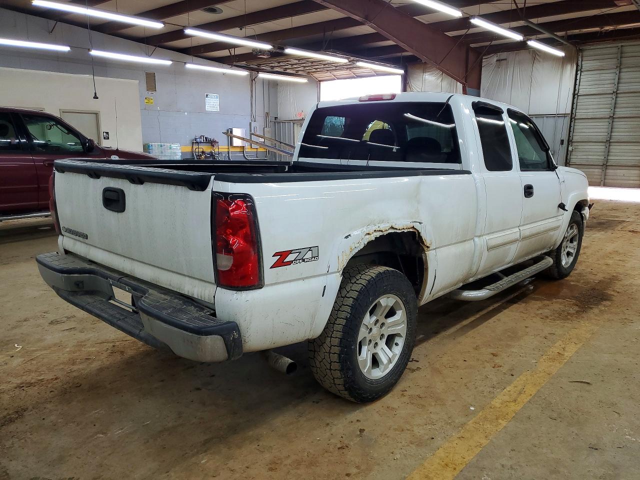 2007 CHEVROLET SILVERADO K1500 CLASSIC photo 3
