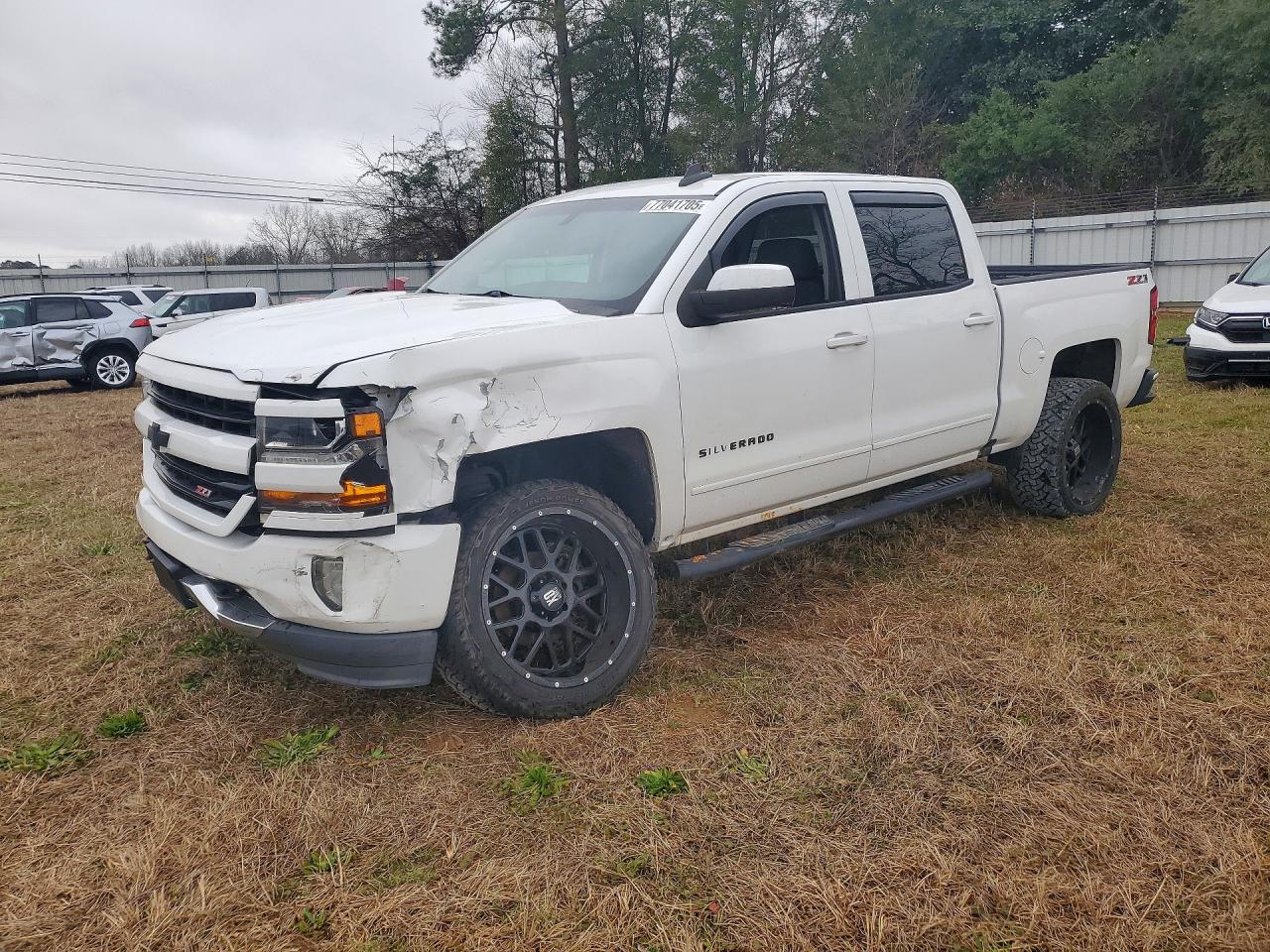 2017 CHEVROLET SILVERADO