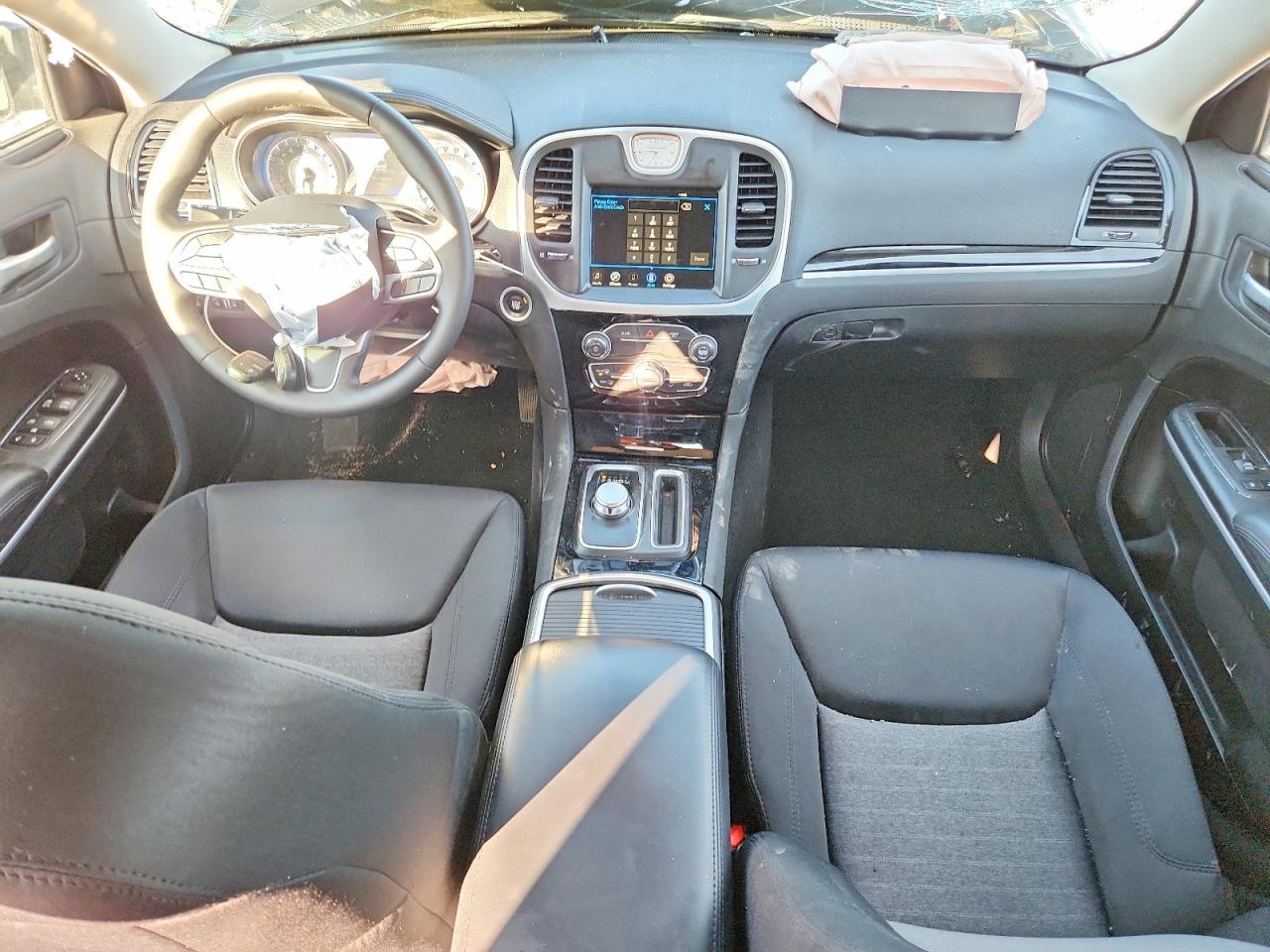2023 CHRYSLER 300 TOURING photo 8