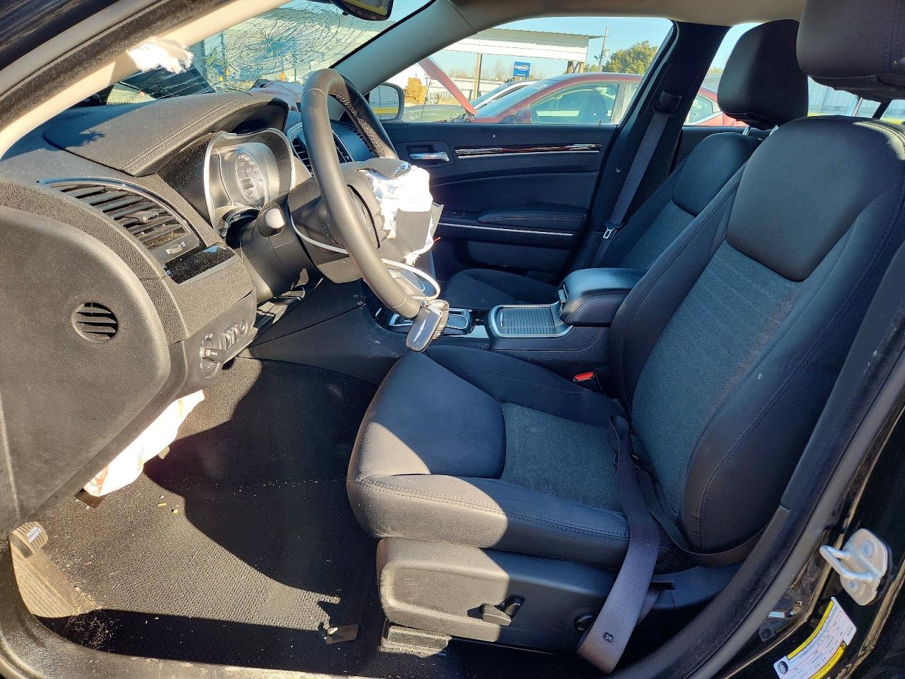 2023 CHRYSLER 300 TOURING photo 7