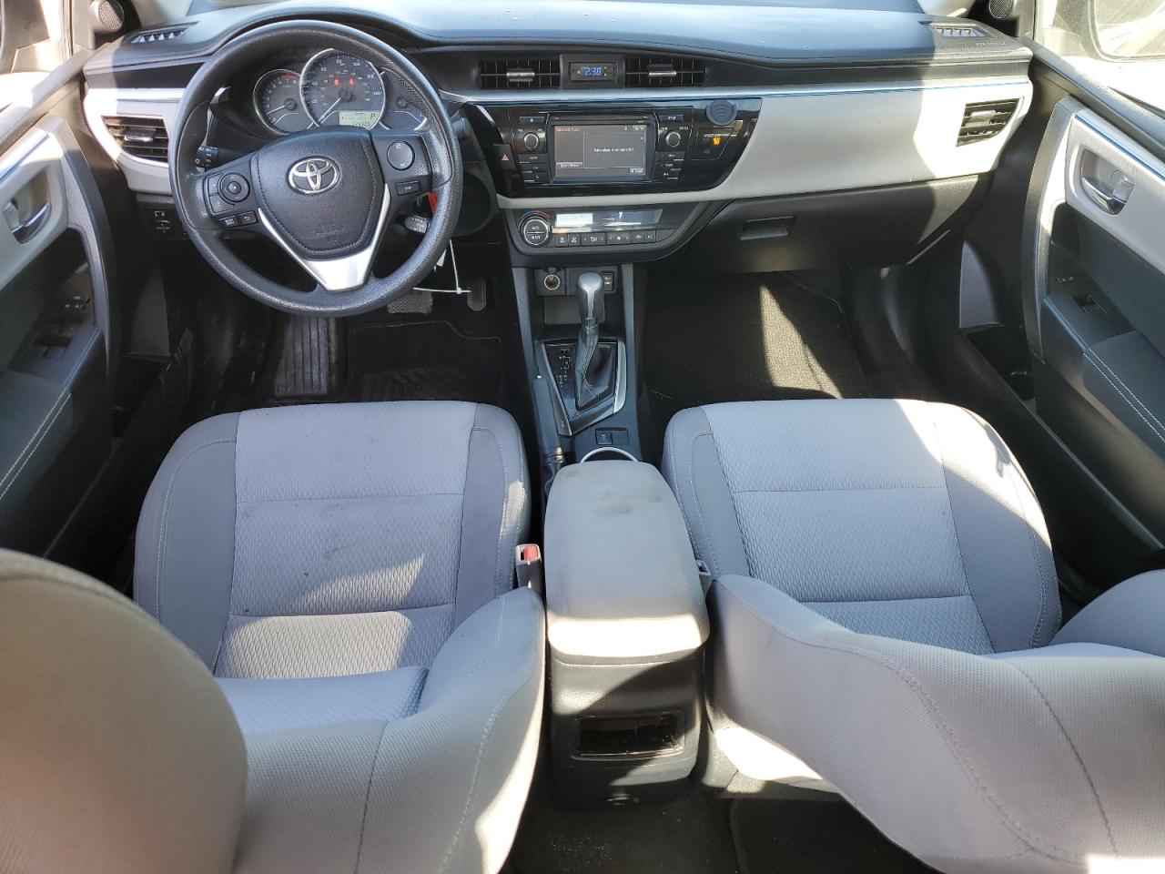2016 TOYOTA COROLLA L photo 15