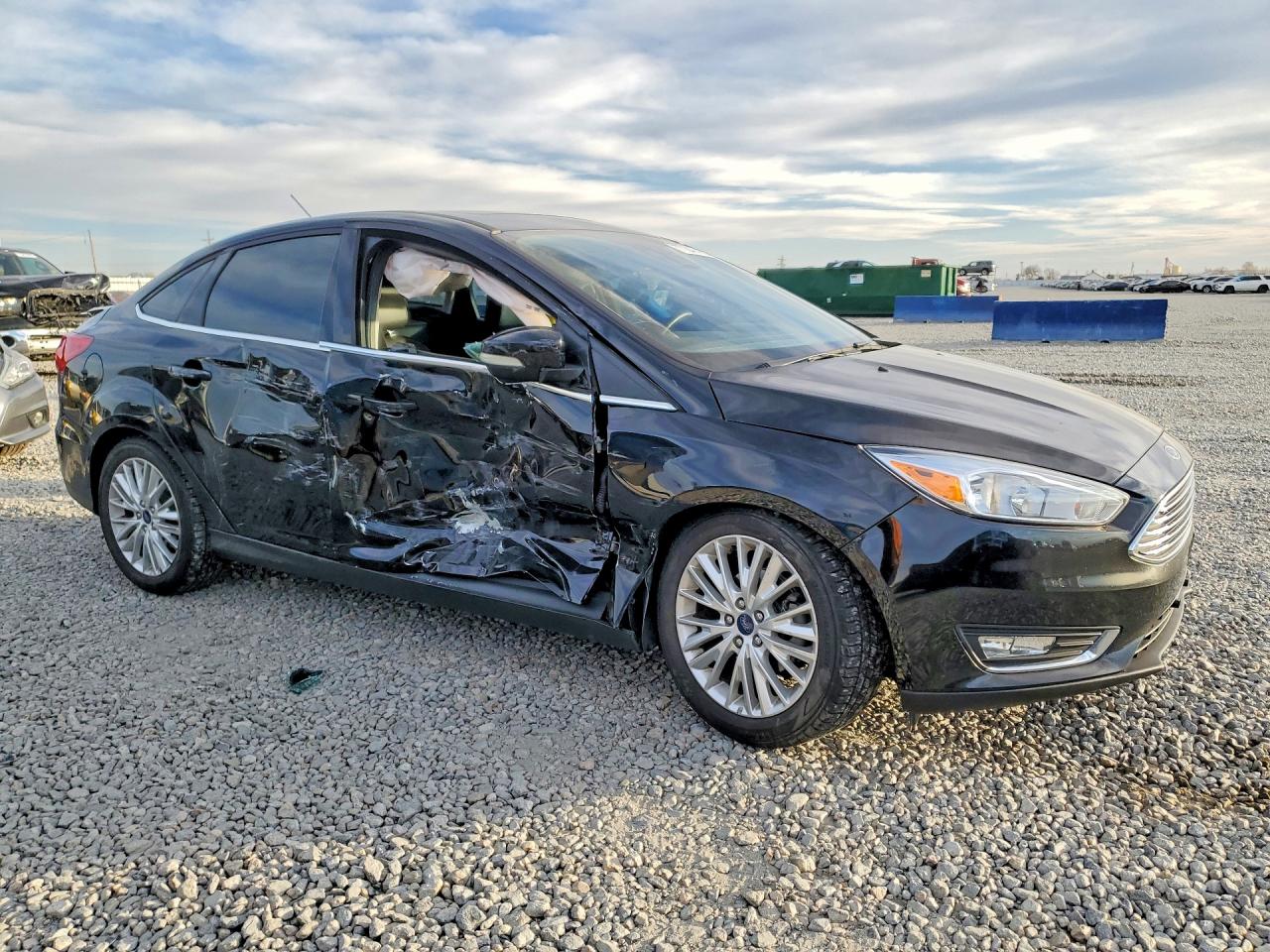 2018 FORD FOCUS TITANIUM photo 4