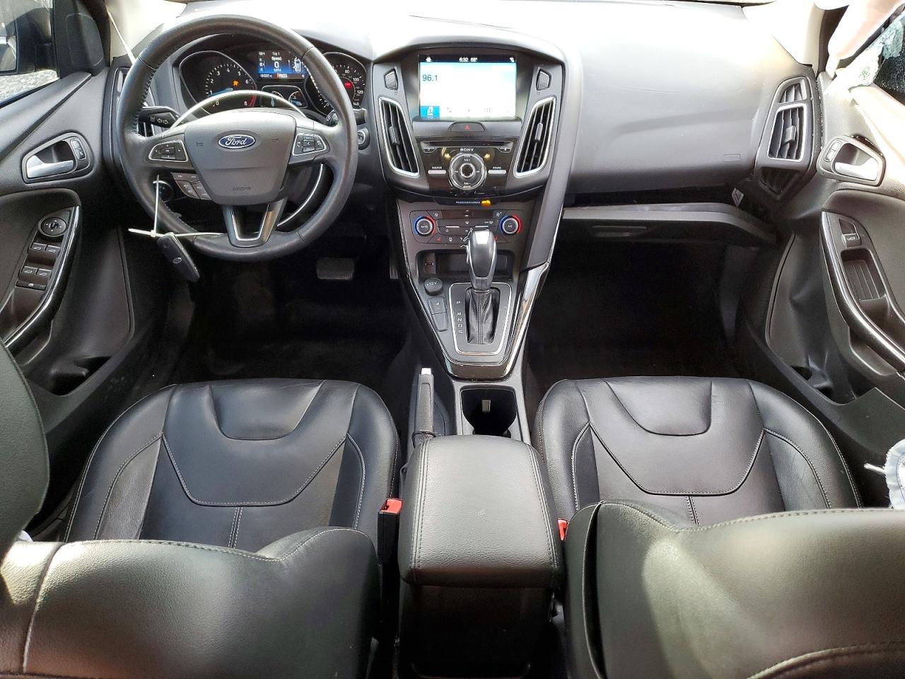 2018 FORD FOCUS TITANIUM photo 8