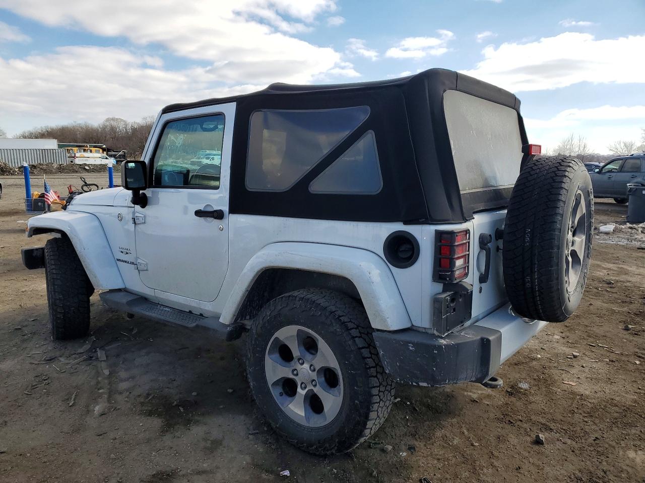 2016 JEEP WRANGLER SAHARA photo 4
