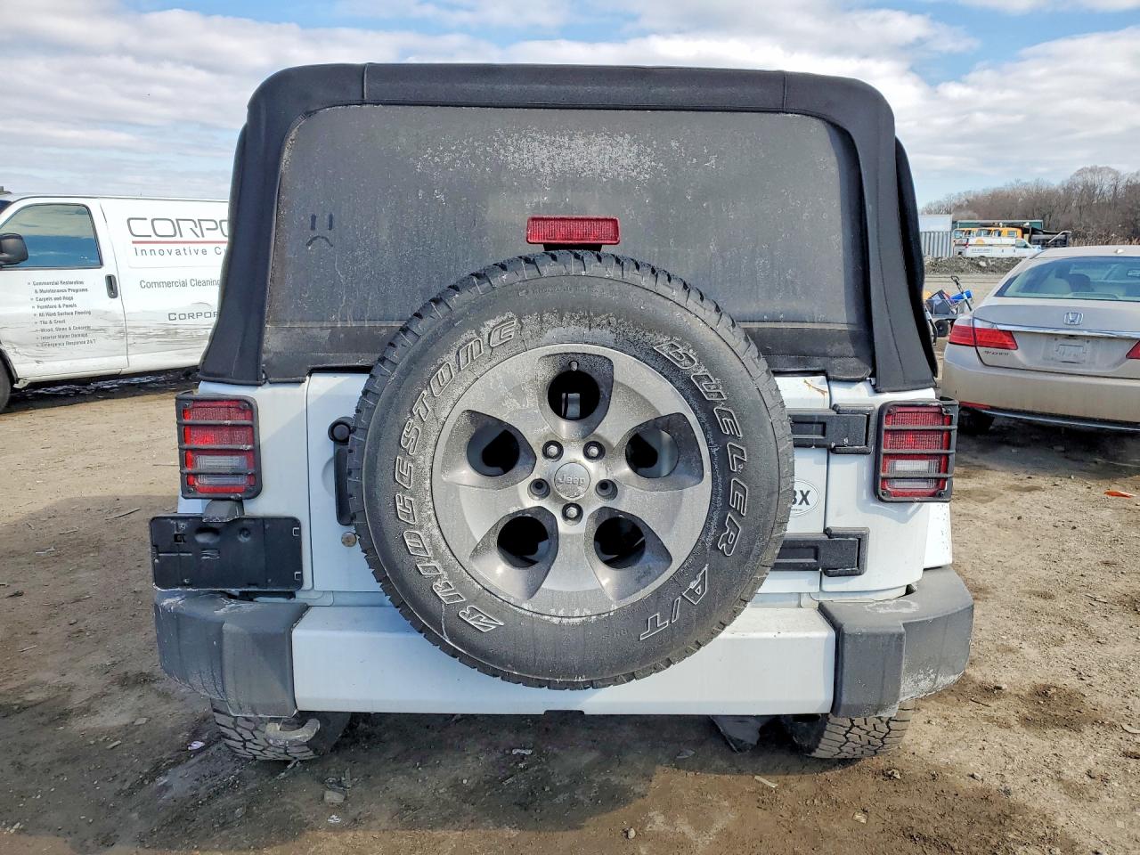 2016 JEEP WRANGLER SAHARA photo 16