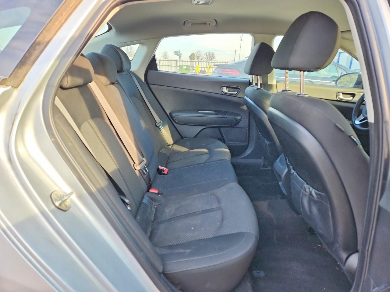 2018 KIA OPTIMA LX photo 19