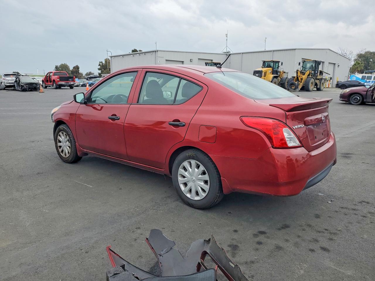2018 NISSAN VERSA photo 2