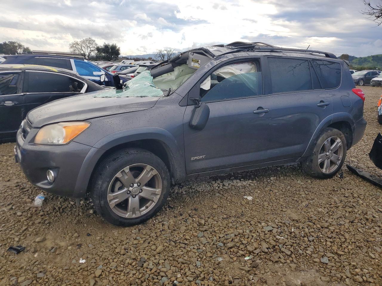 2011 TOYOTA RAV4