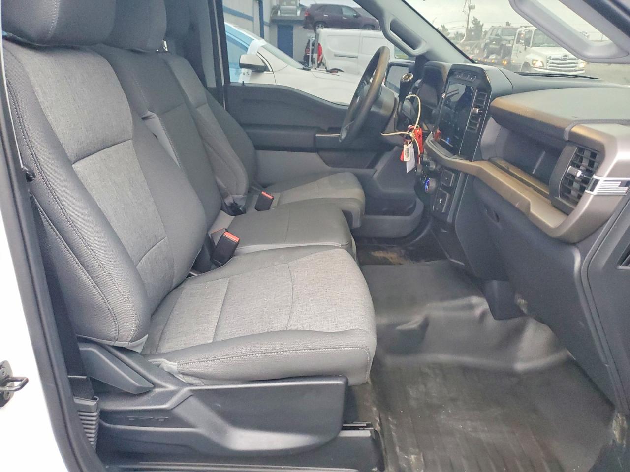 2024 FORD F150 XL photo 10