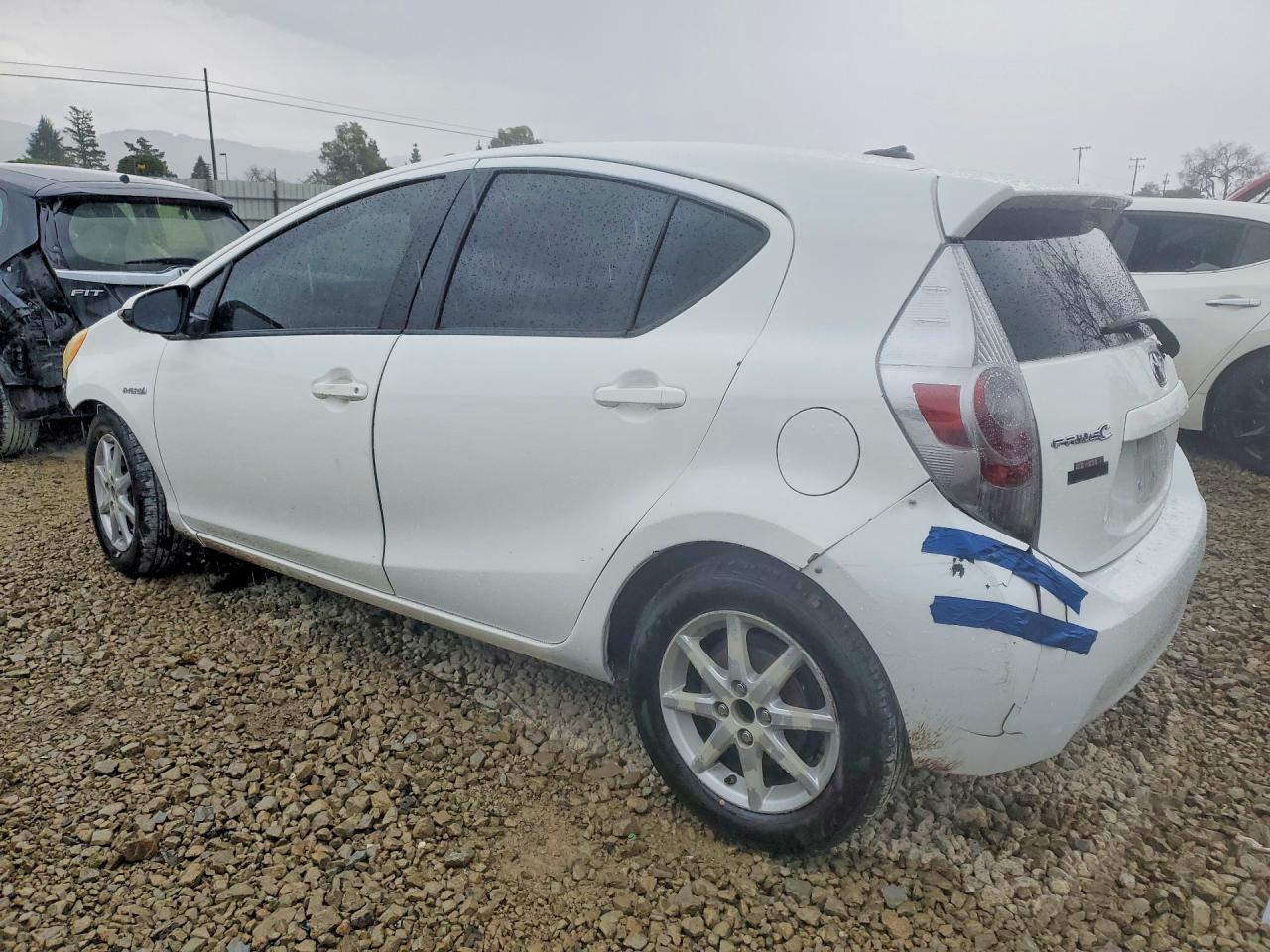 2012 TOYOTA PRIUS C photo 4
