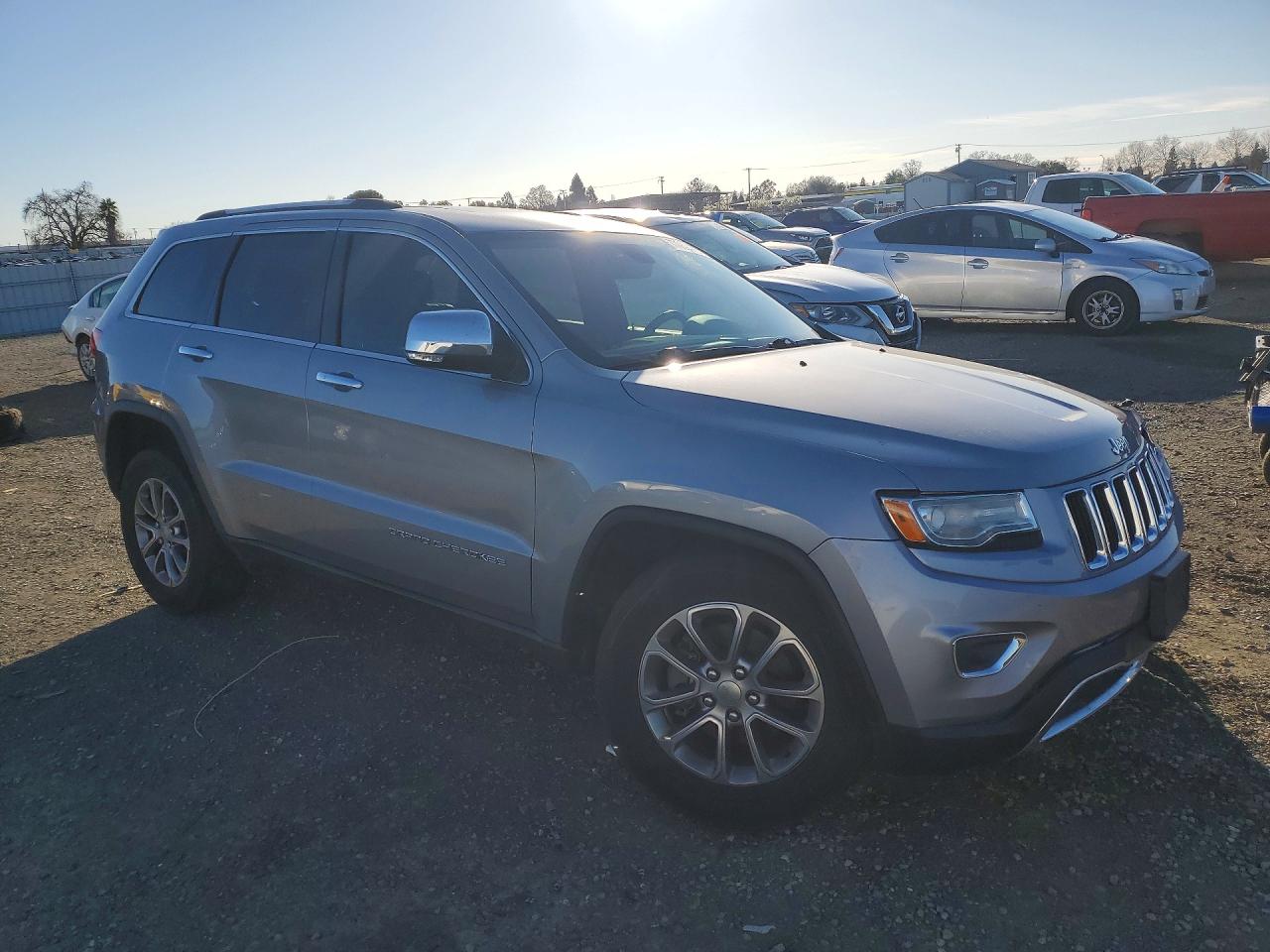 2014 JEEP GRAND CHEROKEE LIMITED photo 4