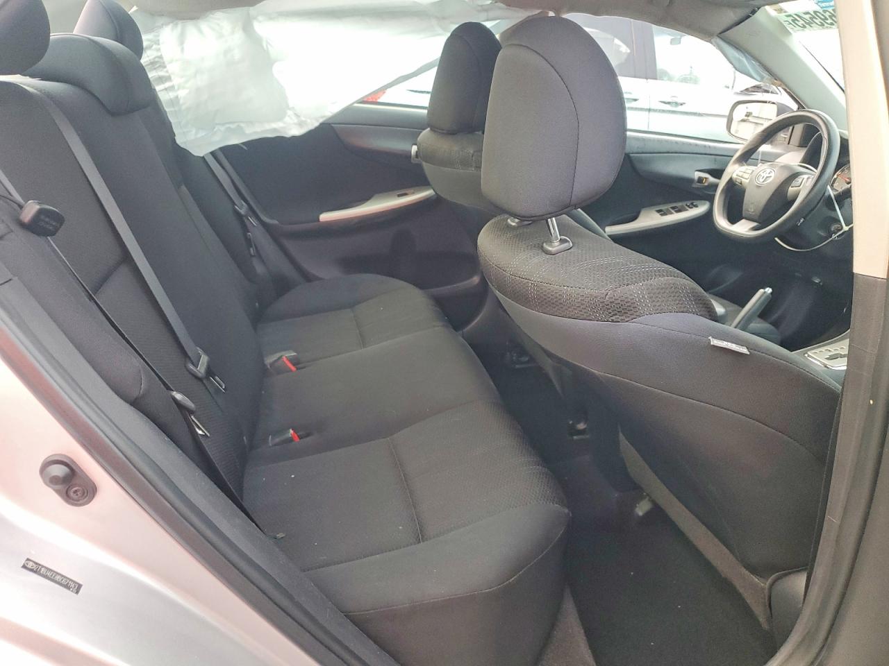 2011 TOYOTA COROLLA BASE photo 28