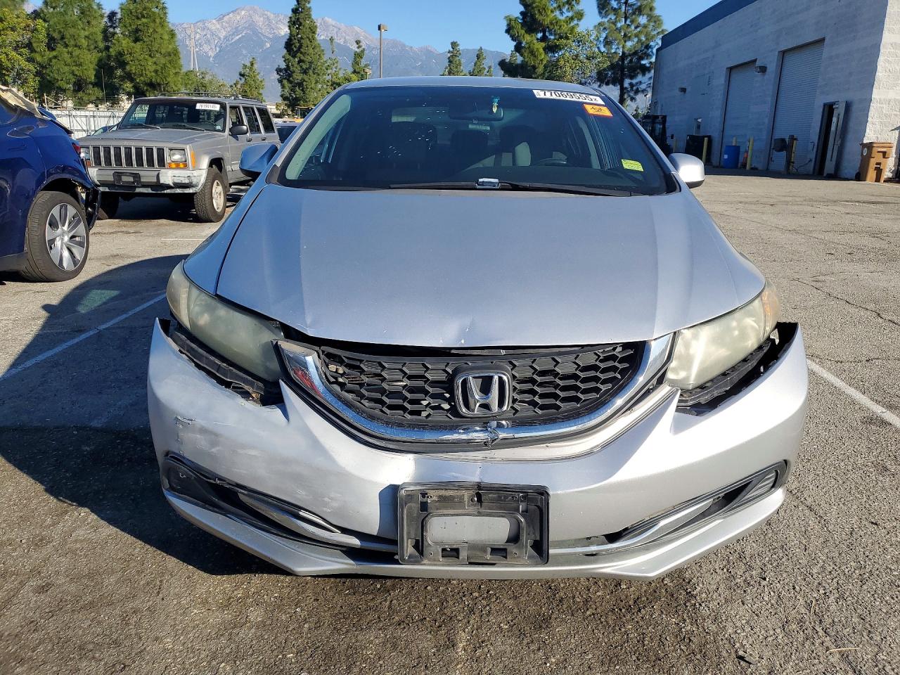 2013 HONDA CIVIC LX photo 13