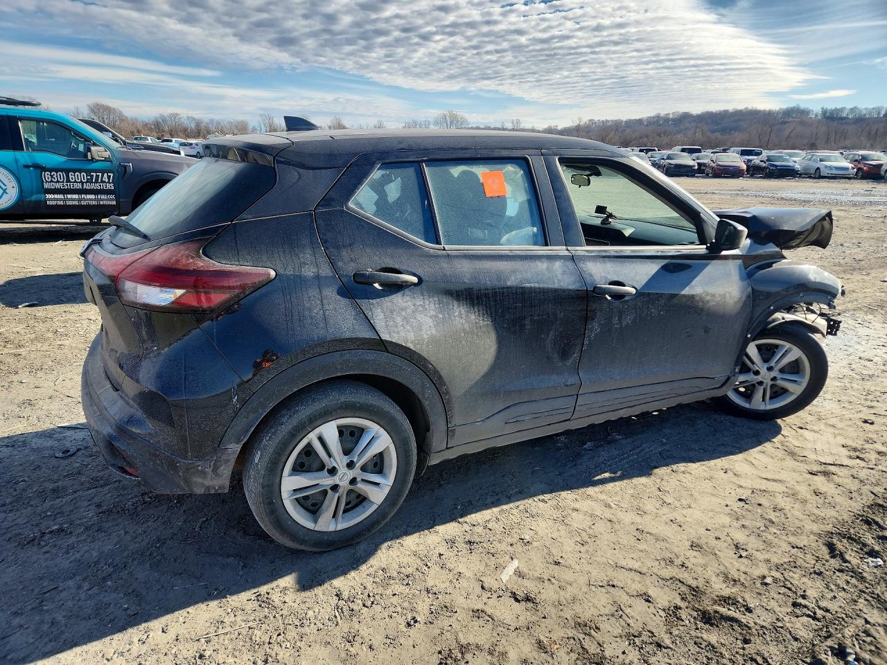 2021 NISSAN KICKS S photo 5