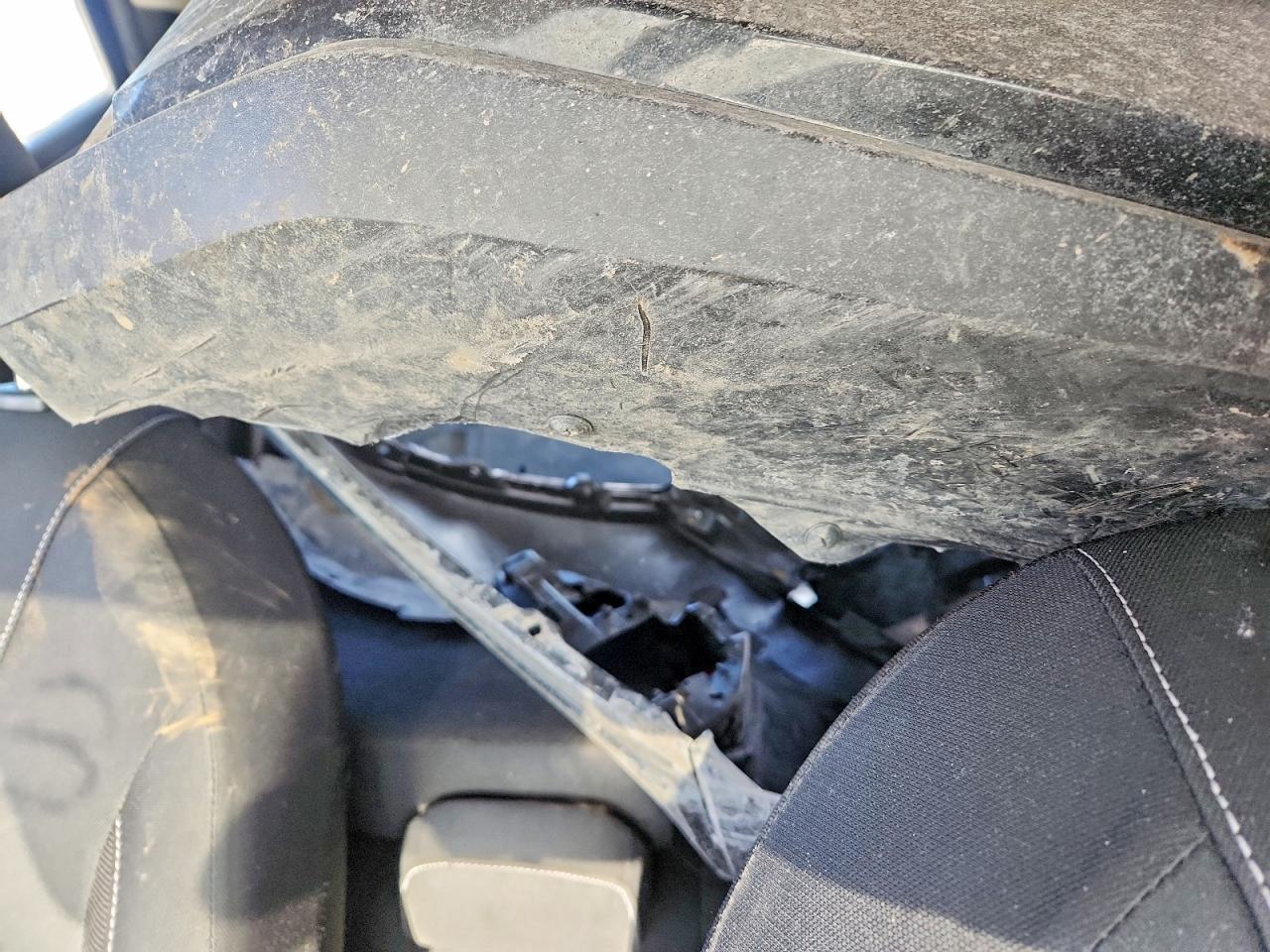 2021 NISSAN KICKS S photo 19