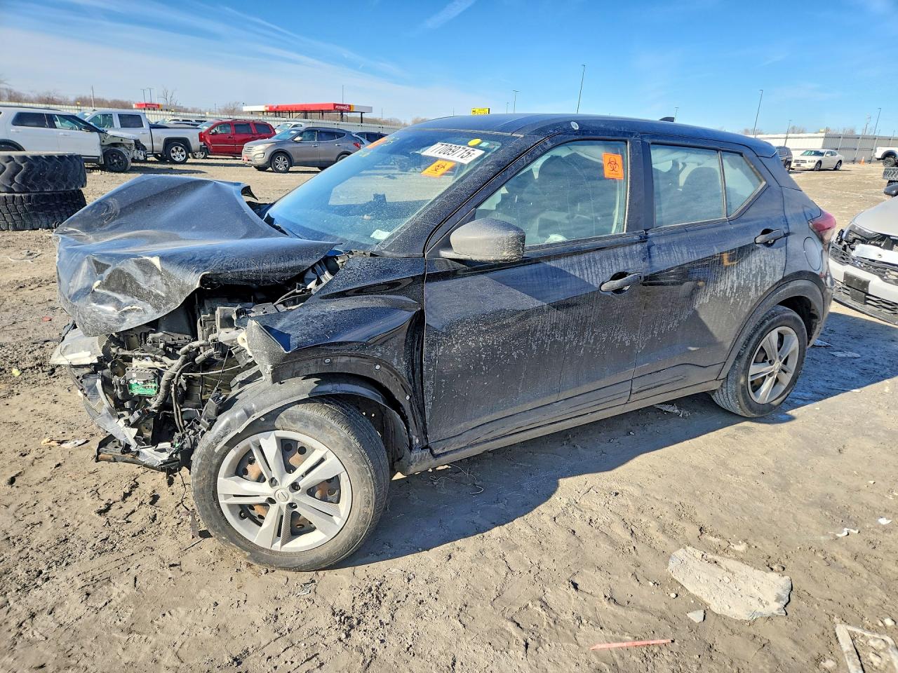 2021 NISSAN KICKS