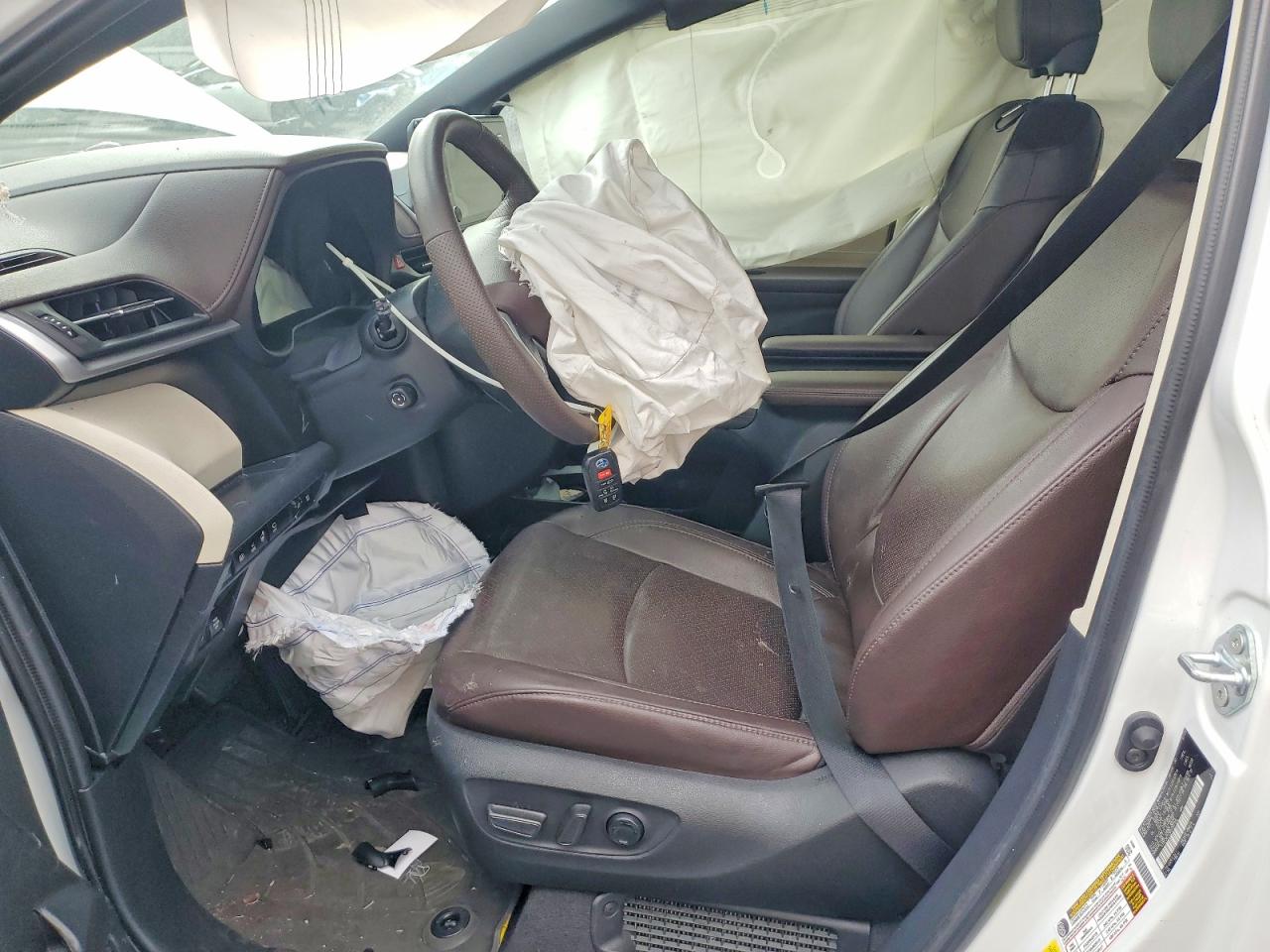 2022 TOYOTA SIENNA photo 7