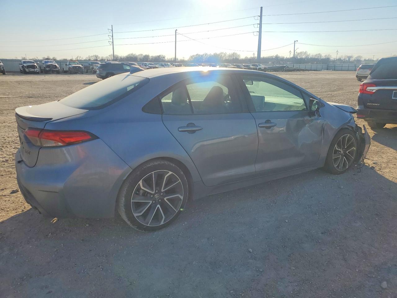 2021 TOYOTA COROLLA XSE photo 3