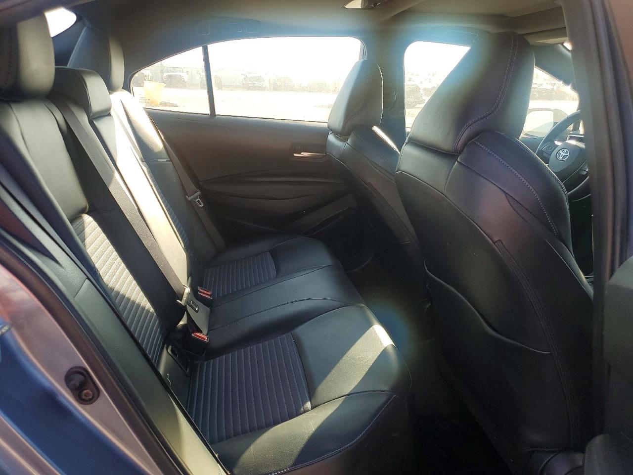 2021 TOYOTA COROLLA XSE photo 10