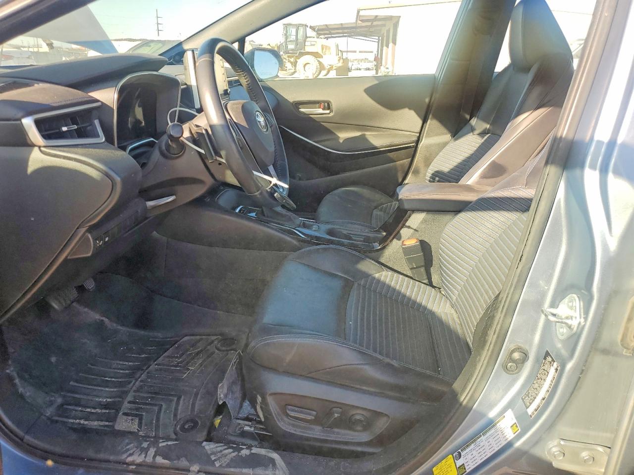 2021 TOYOTA COROLLA XSE photo 7