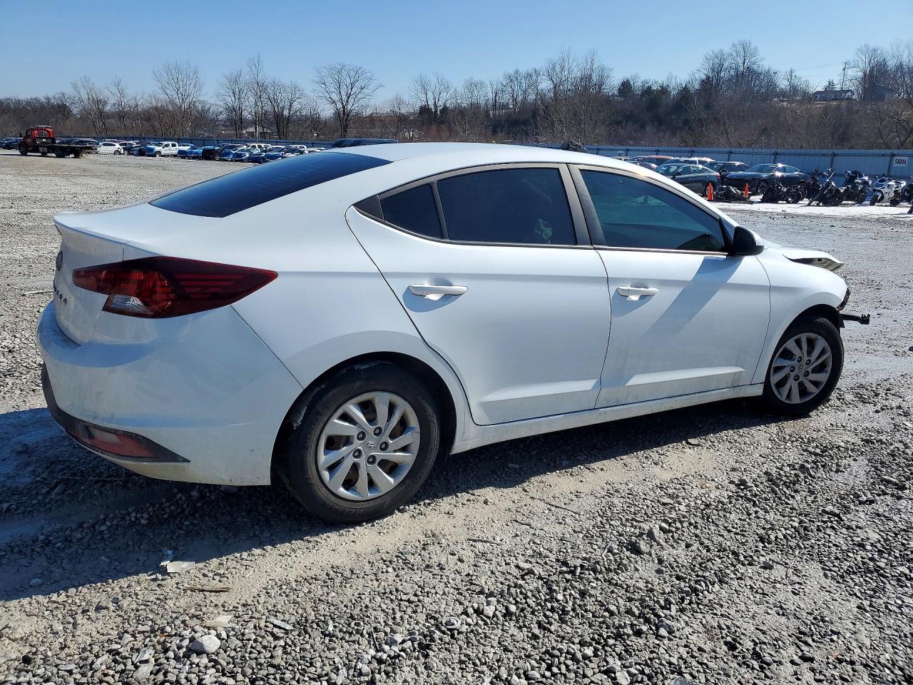2020 HYUNDAI ELANTRA SE photo 3
