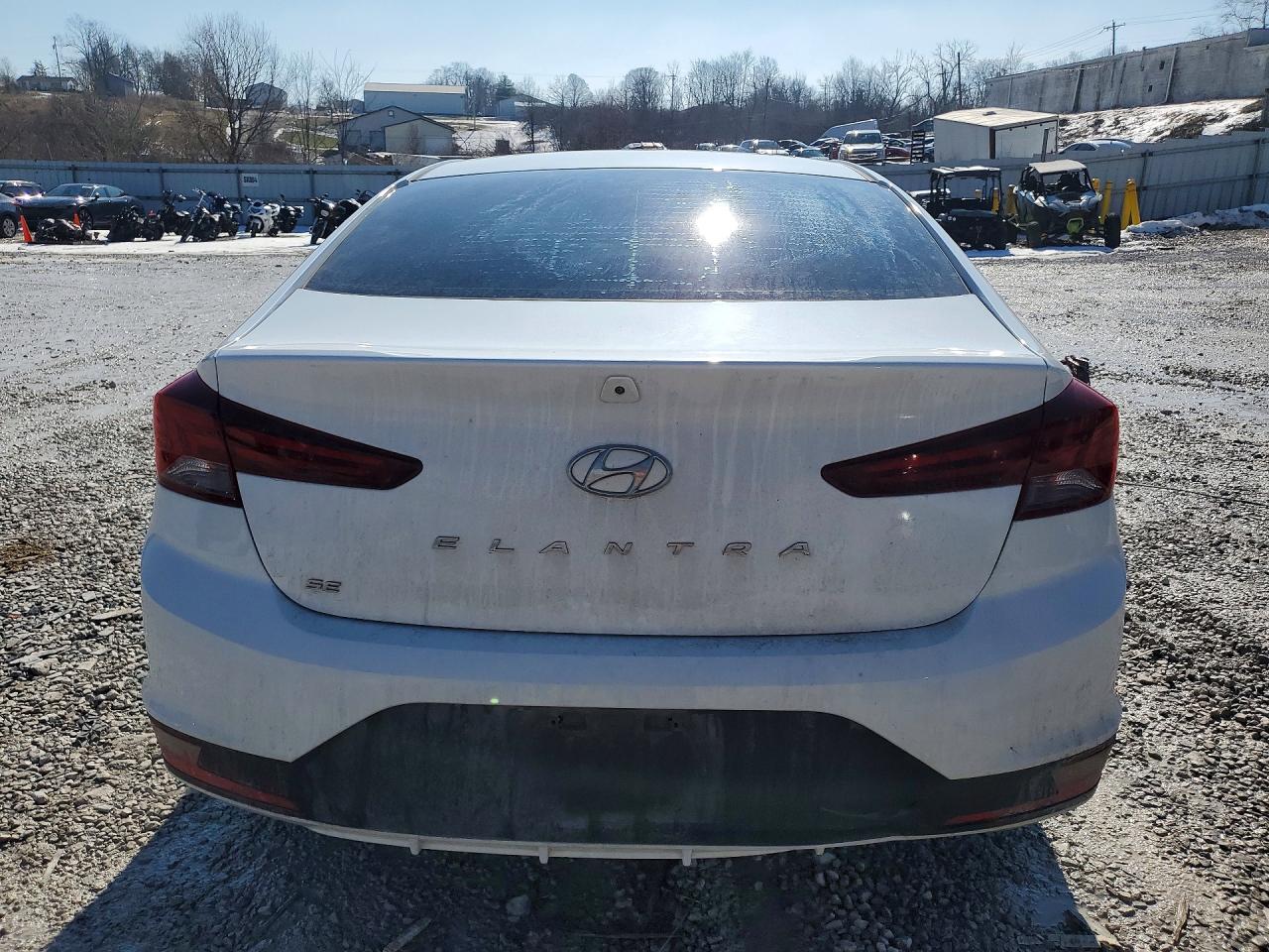 2020 HYUNDAI ELANTRA SE photo 6