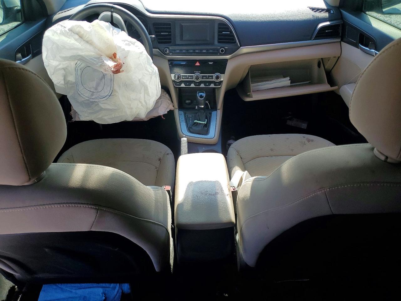 2020 HYUNDAI ELANTRA SE photo 8