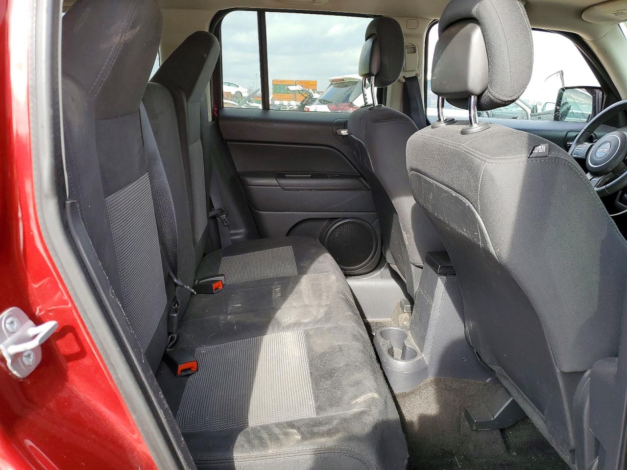 2014 JEEP PATRIOT LATITUDE photo 31