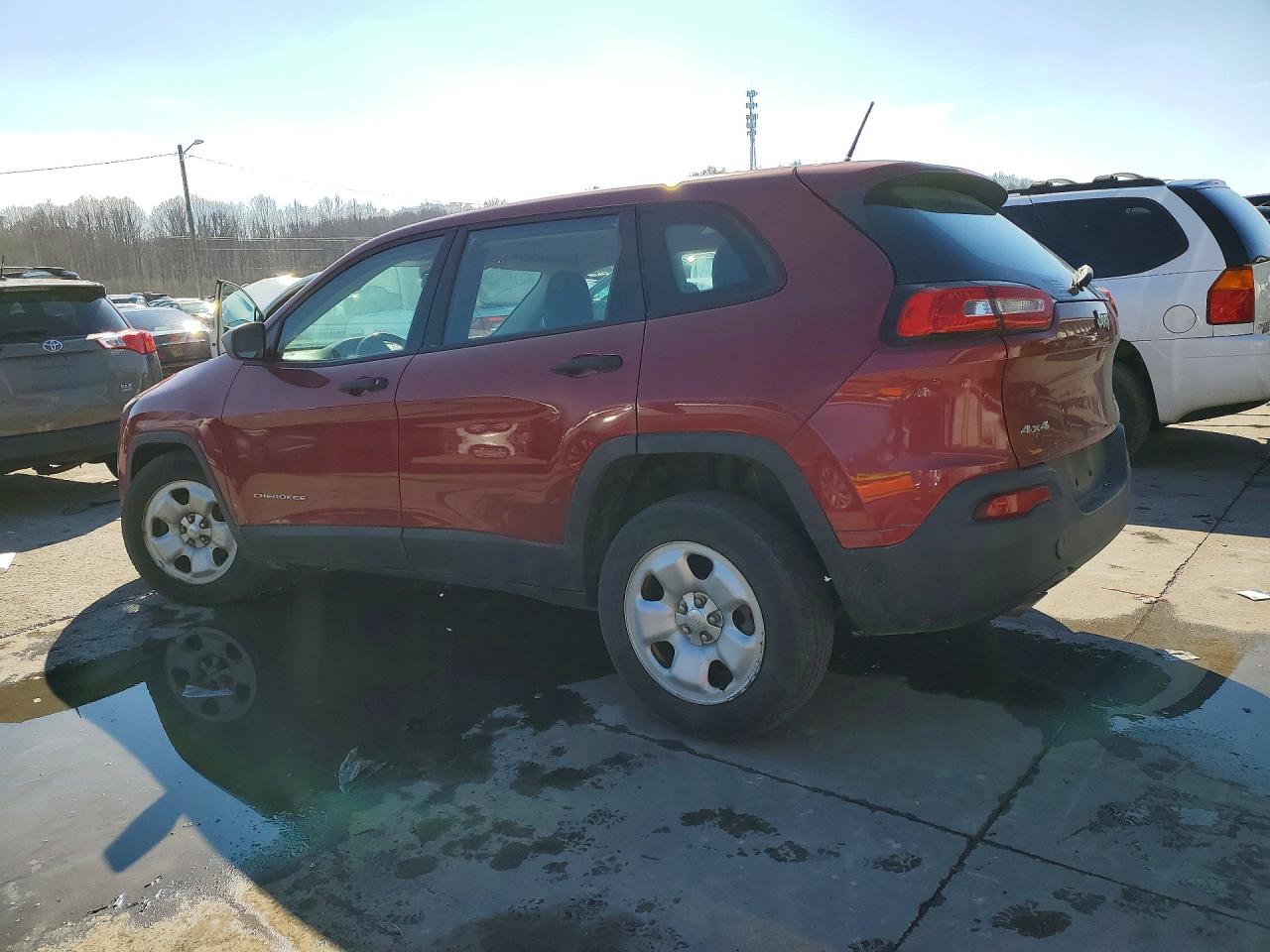 2015 JEEP CHEROKEE SPORT photo 2