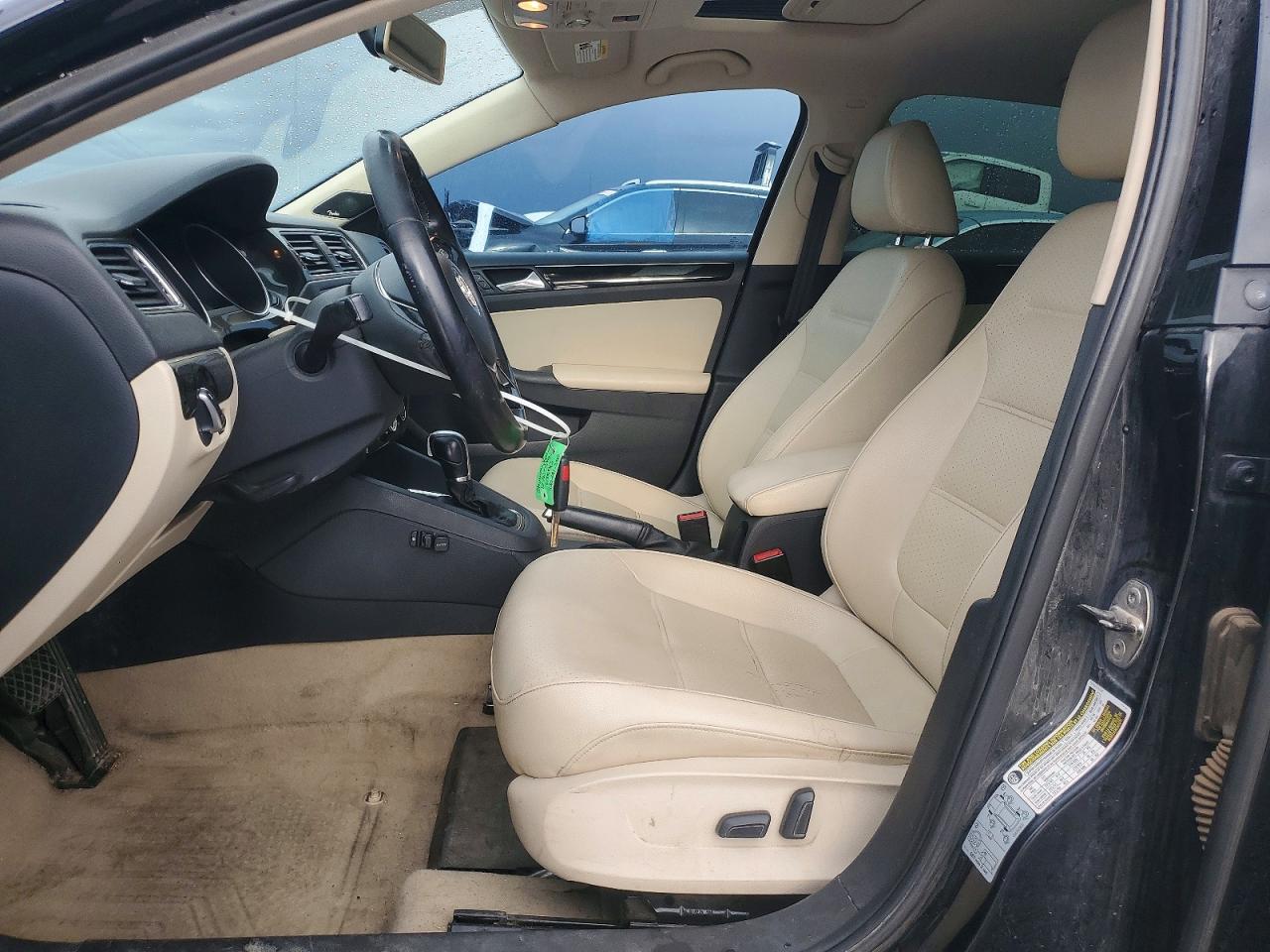 2015 VOLKSWAGEN JETTA TDI photo 13