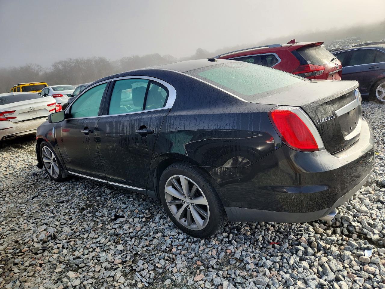 2009 LINCOLN MKS photo 2