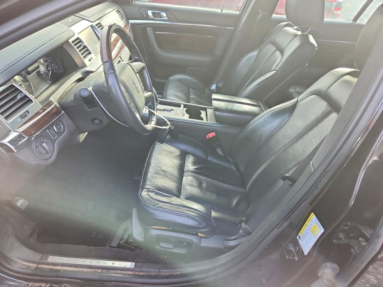 2009 LINCOLN MKS photo 7