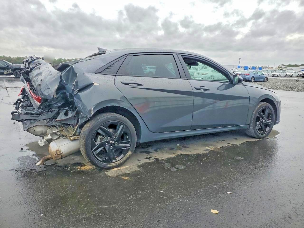 2023 HYUNDAI ELANTRA SEL photo 5